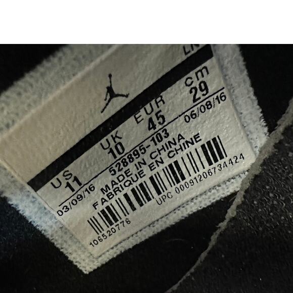 Jordan 11 Retro Low Closing Ceremony White Metallic Gold Coin 2016 Mens Size 11 main image 8